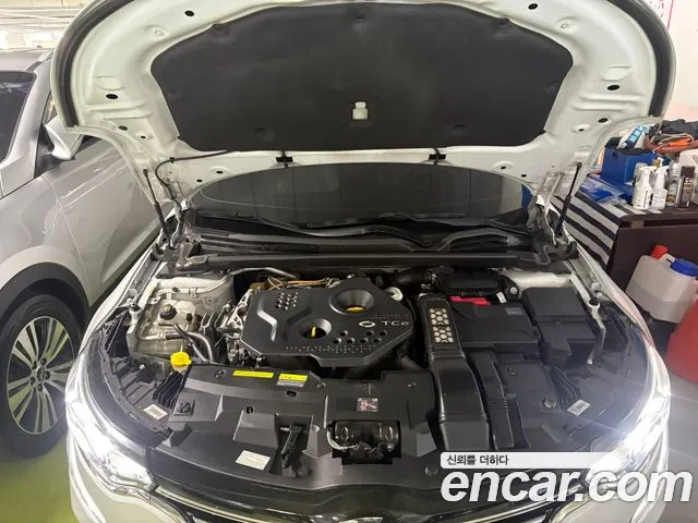 Renault-KoreaSamsung Megane 2016 thumb 6