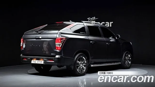 KG_Mobility_Ssangyong Rexton 2018 thumb 2