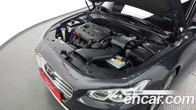 Hyundai Grandeur 2017 thumb 6
