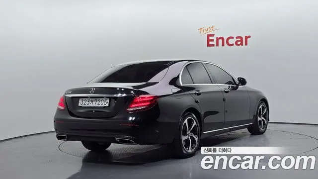 Mercedes-Benz E-Класс 2019 thumb 2