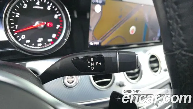 Mercedes-Benz E-Класс 2019 thumb 9
