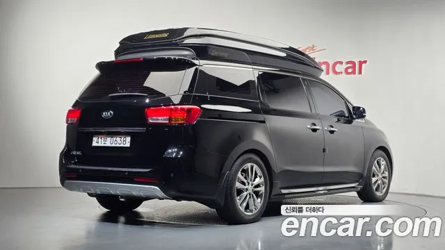 Kia Carnival 2016 thumb 2