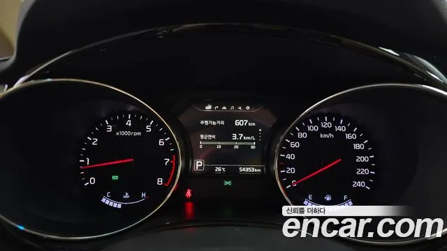 Kia Carnival 2016 thumb 8