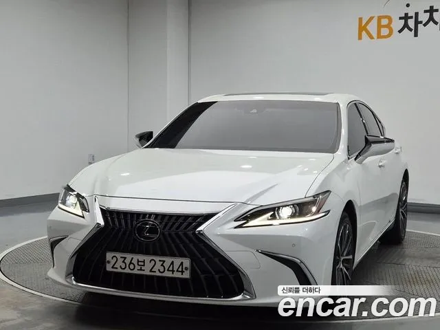 Lexus ES 2022 thumb 2