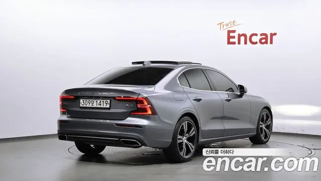 Volvo S60 2020 thumb 2