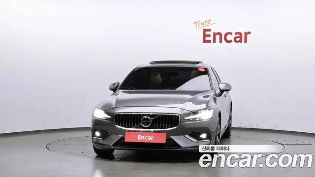 Volvo S60 2020 thumb 3