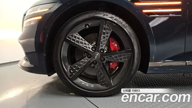 Genesis G80 2022 thumb 5