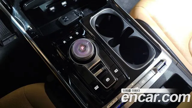 Kia Carnival 2021 thumb 9