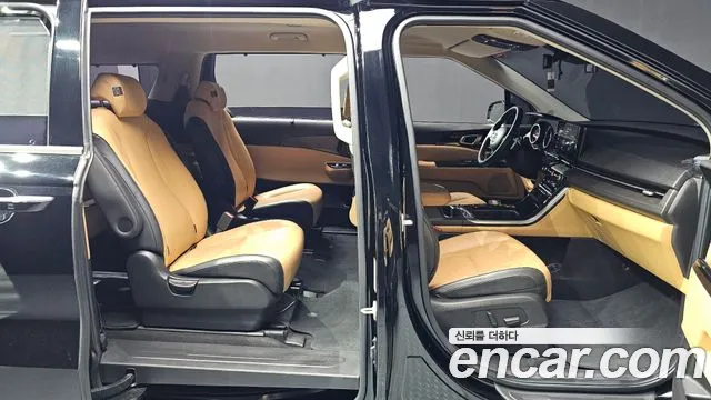 Kia Carnival 2021 thumb 12