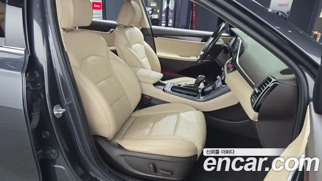 Hyundai Grandeur 2017 thumb 11