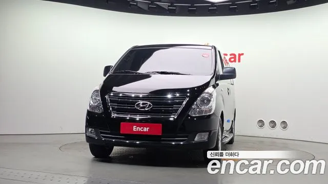 Hyundai Starex 2017 thumb 3