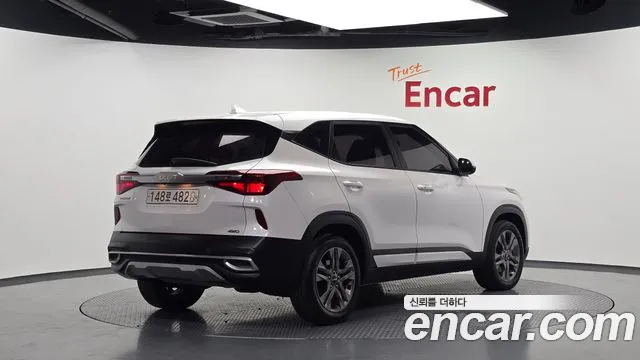 Kia Seltos 2022 thumb 2