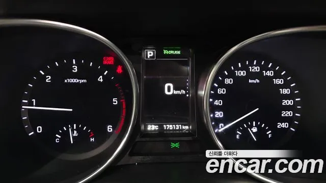 Hyundai Santa Fe 2016 thumb 8