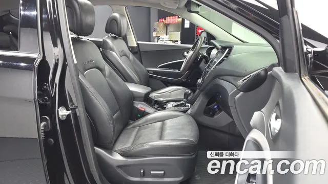 Hyundai Santa Fe 2016 thumb 11
