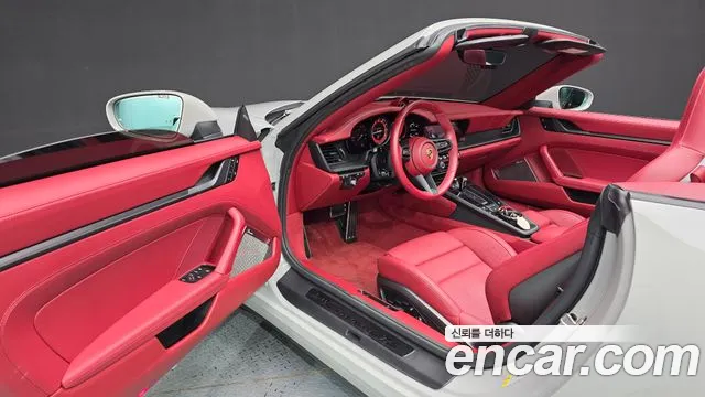 Porsche 911 2023 thumb 9