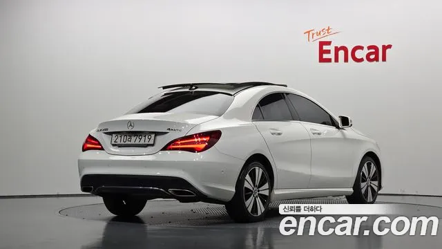 Mercedes-Benz CLA 2017 thumb 2