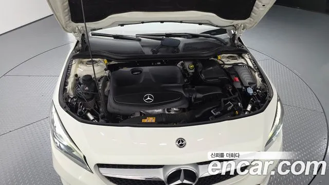 Mercedes-Benz CLA 2017 thumb 6