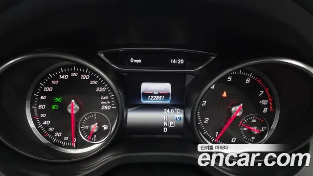 Mercedes-Benz CLA 2017 thumb 8