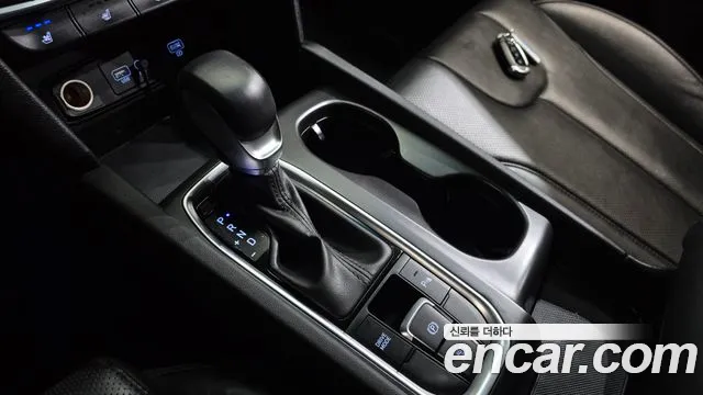 Hyundai Santa Fe 2019 thumb 9