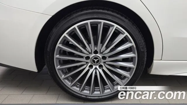 Mercedes-Benz C-Класс 2023 thumb 5