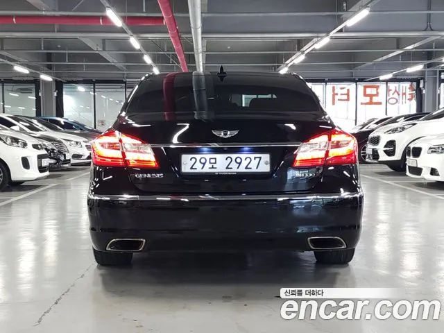 Hyundai Genesis 2012 thumb 6