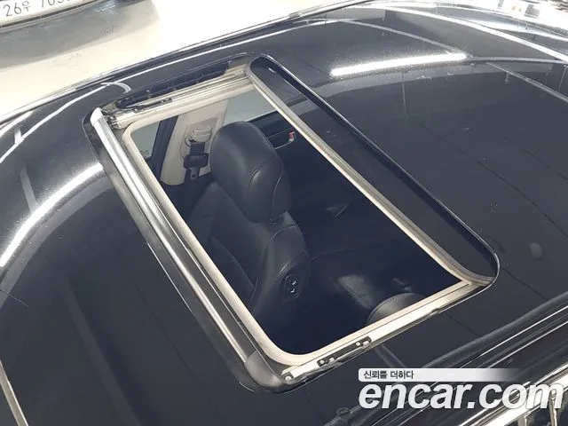 Hyundai Genesis 2012 thumb 9