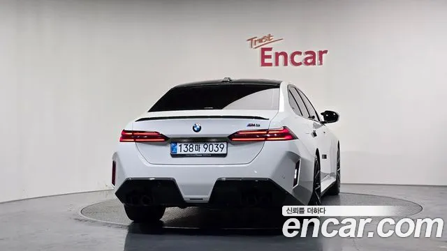 BMW M5 2025 thumb 4