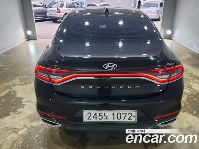 Hyundai Grandeur 2017 thumb 5