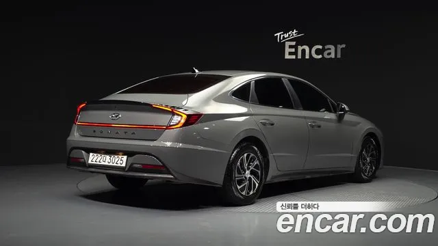 Hyundai Sonata 2022 thumb 2