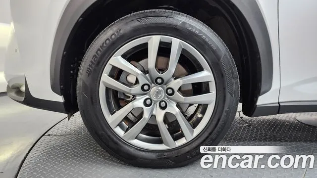 Lexus NX 2015 thumb 5