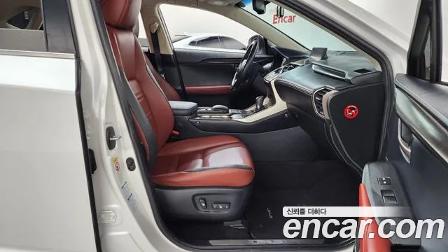 Lexus NX 2015 thumb 11