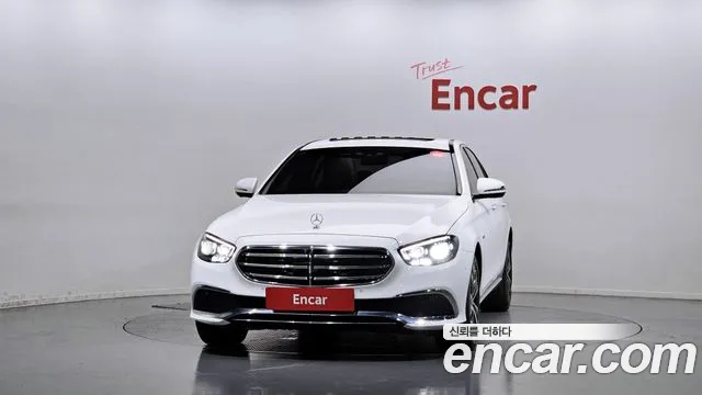Mercedes-Benz E-Класс 2021 thumb 3