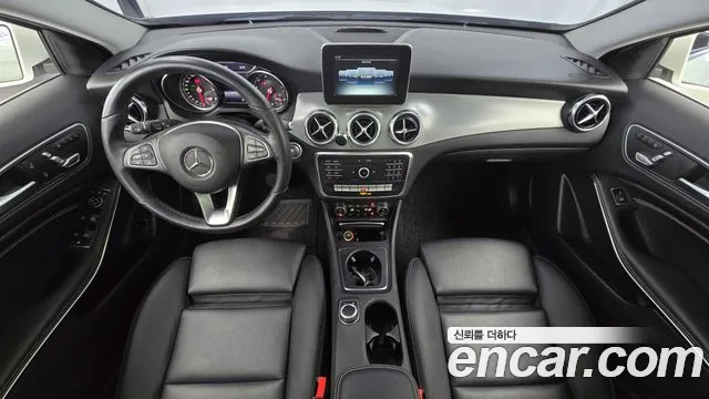 Mercedes-Benz GLA 2019 thumb 7