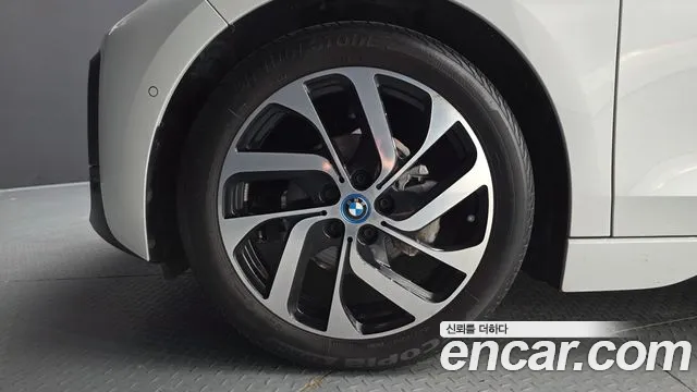 BMW i3 2020 thumb 4