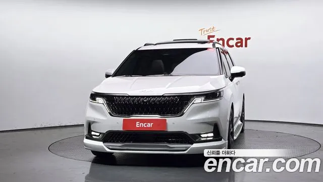 Kia Carnival 2023 thumb 3