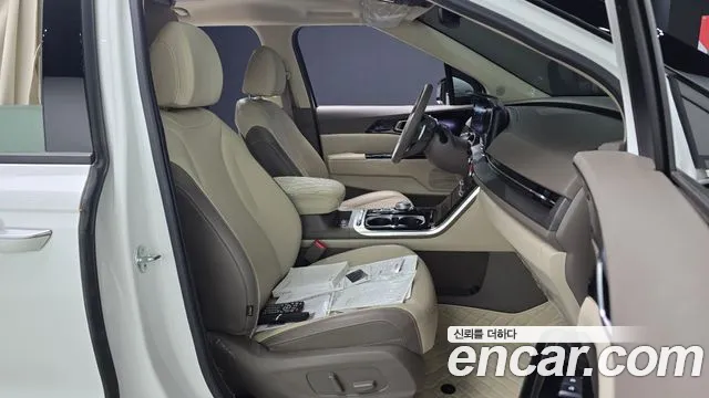 Kia Carnival 2023 thumb 11