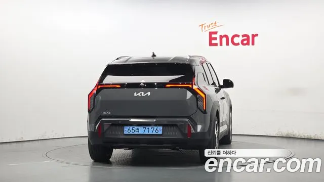 Kia EV3 2024 thumb 3