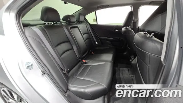 Honda Accord 2017 thumb 12