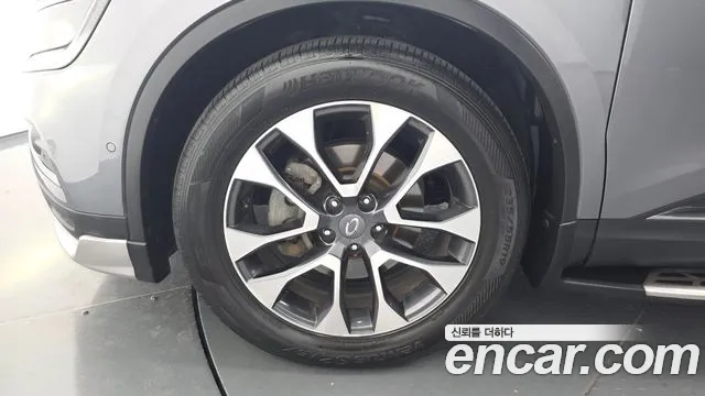 Renault-KoreaSamsung Koleos 2018 thumb 5