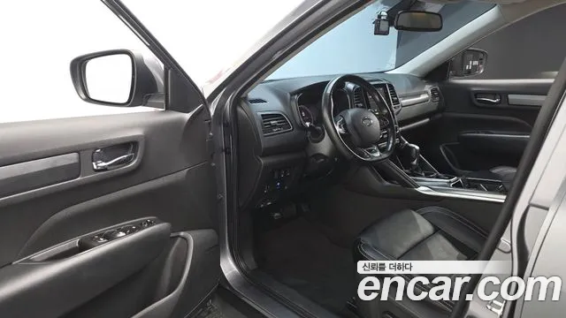 Renault-KoreaSamsung Koleos 2018 thumb 10