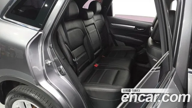 Renault-KoreaSamsung Koleos 2018 thumb 12