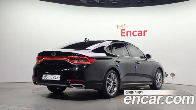 Hyundai Grandeur 2017 thumb 2