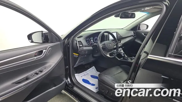 Hyundai Grandeur 2017 thumb 10