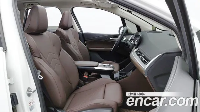 BMW 2-Series 2023 thumb 9