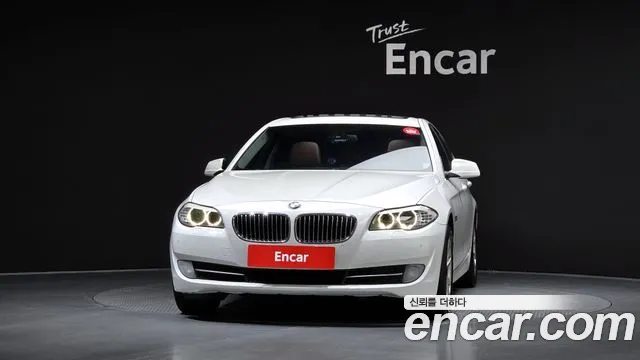 BMW 5-Series 2013 thumb 3