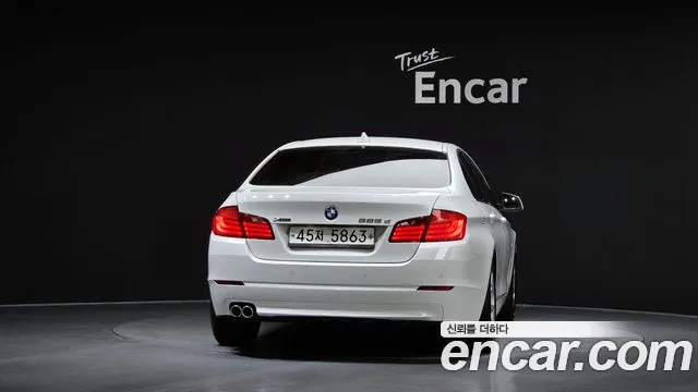 BMW 5-Series 2013 thumb 4