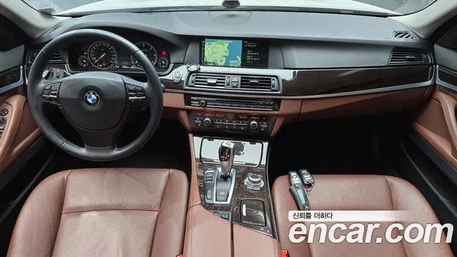 BMW 5-Series 2013 thumb 7