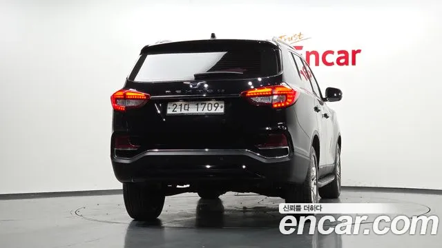 KG_Mobility_Ssangyong Rexton 2017 thumb 4