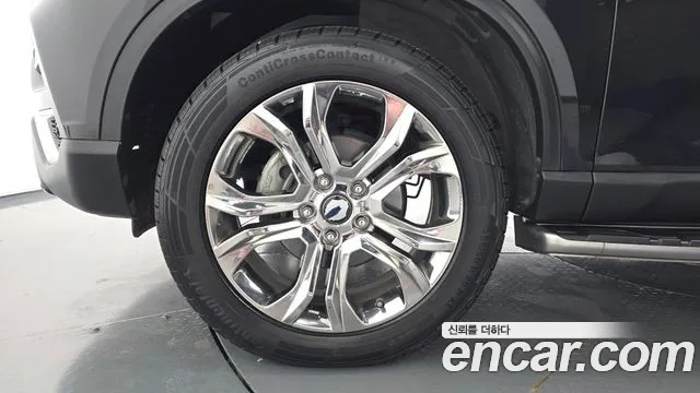 KG_Mobility_Ssangyong Rexton 2017 thumb 5