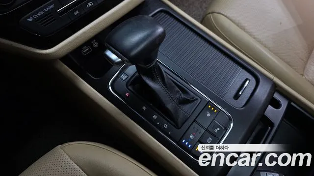 Kia Carnival 2017 thumb 9